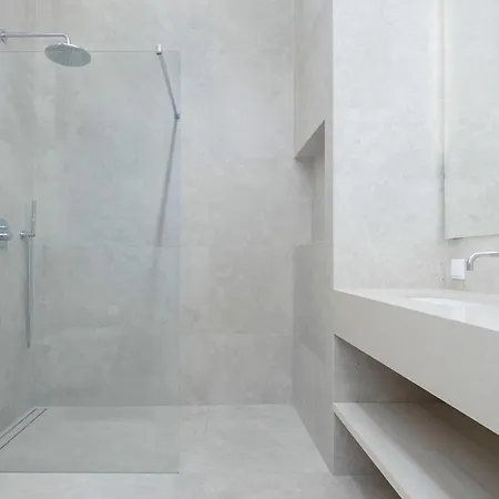Lux Skyline Mennica With Parking And Ac By Renters Prestige