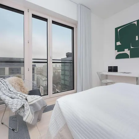 Appartement Lux Skyline Mennica With Parking And Ac By Renters Prestige Warschau