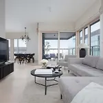 Lux Skyline Mennica With Parking And Ac By Renters Prestige *