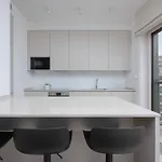 Lux Skyline Mennica With Parking And Ac By Renters Prestige アパート