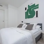 アパート Lux Skyline Mennica With Parking And Ac By Renters Prestige *