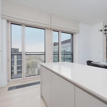 Lux Skyline Mennica With Parking And Ac By Renters Prestige Apartamento Varsovia