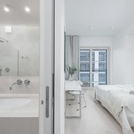 Lux Skyline Mennica With Parking And Ac By Renters Prestige Apartmán *