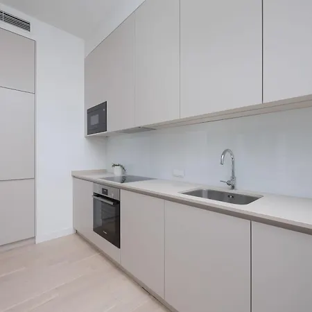 Appartement Lux Skyline Mennica With Parking And Ac By Renters Prestige