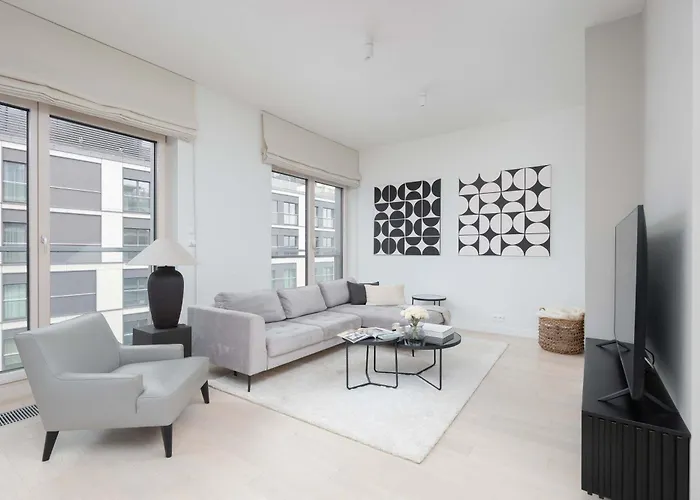 Lux Skyline Mennica With Parking And Ac By Renters Prestige 公寓 华沙