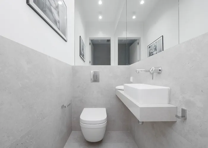 Appartement Lux Skyline Mennica With Parking And Ac By Renters Prestige Varsovie