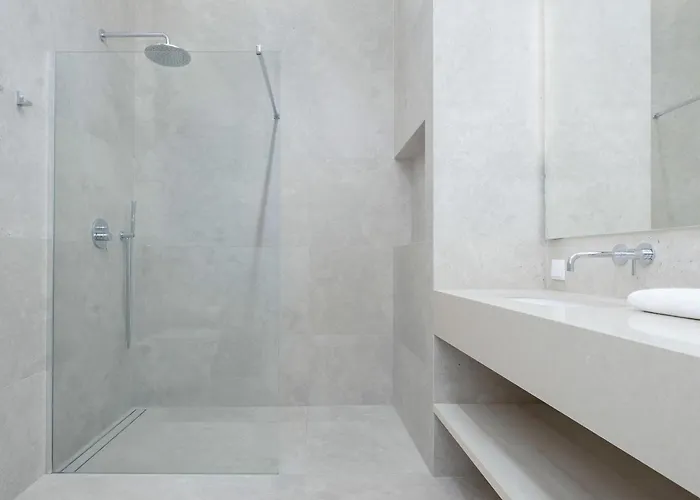 Lux Skyline Mennica With Parking And Ac By Renters Prestige