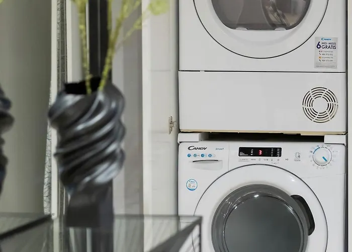 Lux Skyline Mennica With Parking And Ac By Renters Prestige